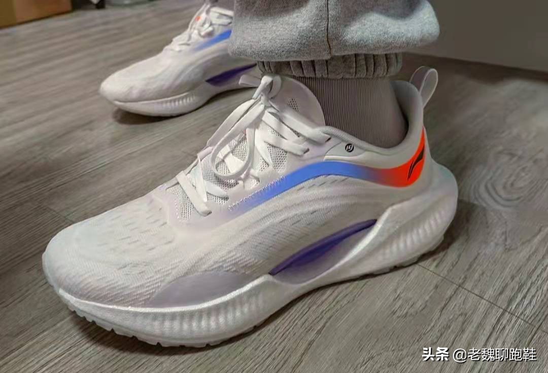 性能对标耐克阿迪！盘点3双国产跑鞋，全部都是超高性价比