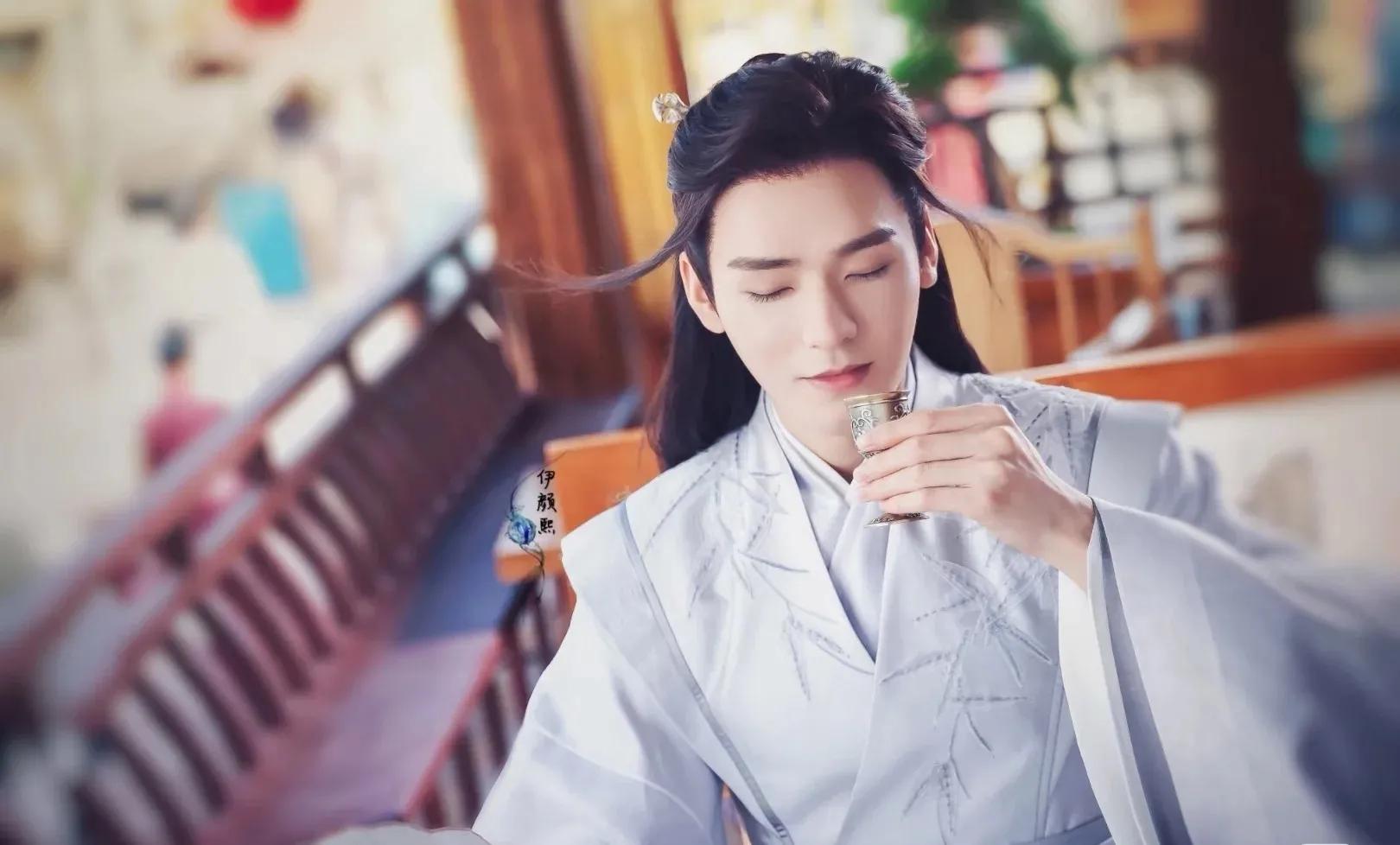 《陈情令》魏无羡，《山河令》温客行，《锦衣之下》陆绎--太经典