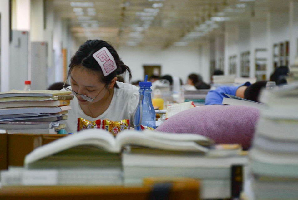 他高考作文6分，却被“川大”破格录取，可惜恃才傲物、气走导师