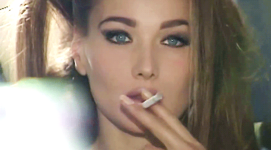 抢别人老公，嫁法国总统，55岁的她，凭什么成为“男神收割机”？