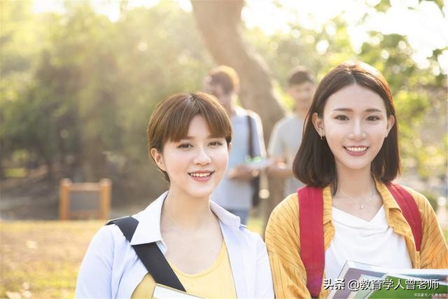 “同学聚会表”火了，揭露名校学生的“高端生活”，这才是现实