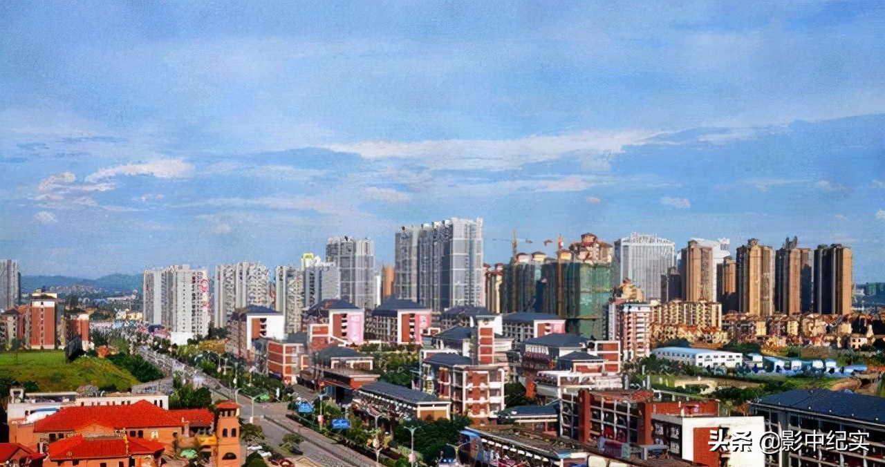 2015年，湖南一六旬老人，下葬3年后突然回村，花15万埋的是谁？