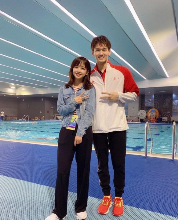 央视主持人王冰冰官宣恋情，祝福吧