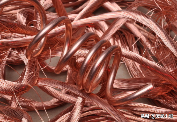 电缆紫铜回收多少钱一斤，废铜回收价格最大上调800元？