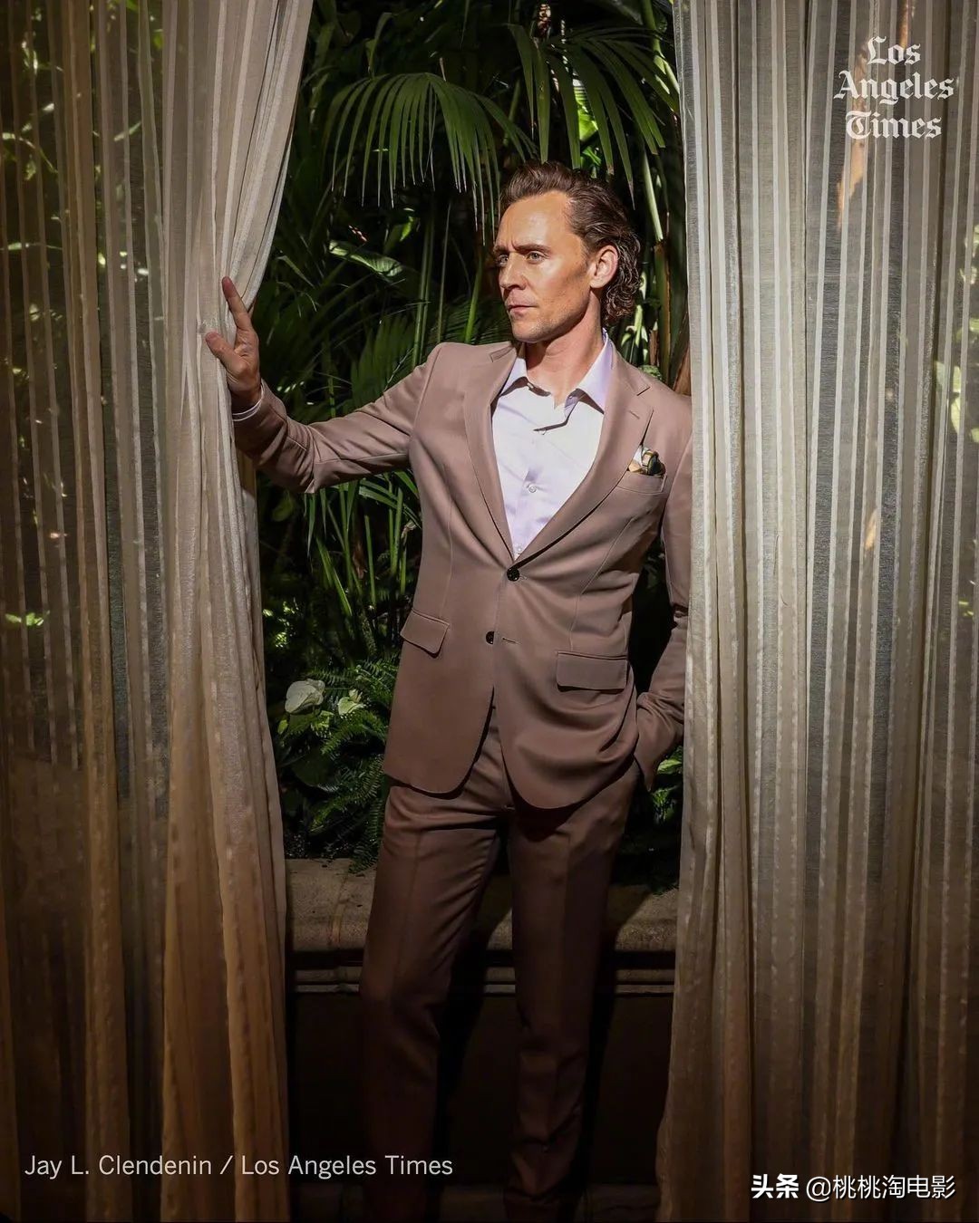 英伦绅士汤姆·希德勒斯顿时尚大片，质感型男深情款款