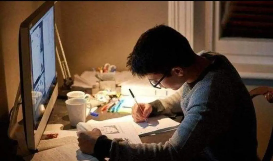 疫情下的留学生归国就业:死磕大厂,平均月薪12.5K?