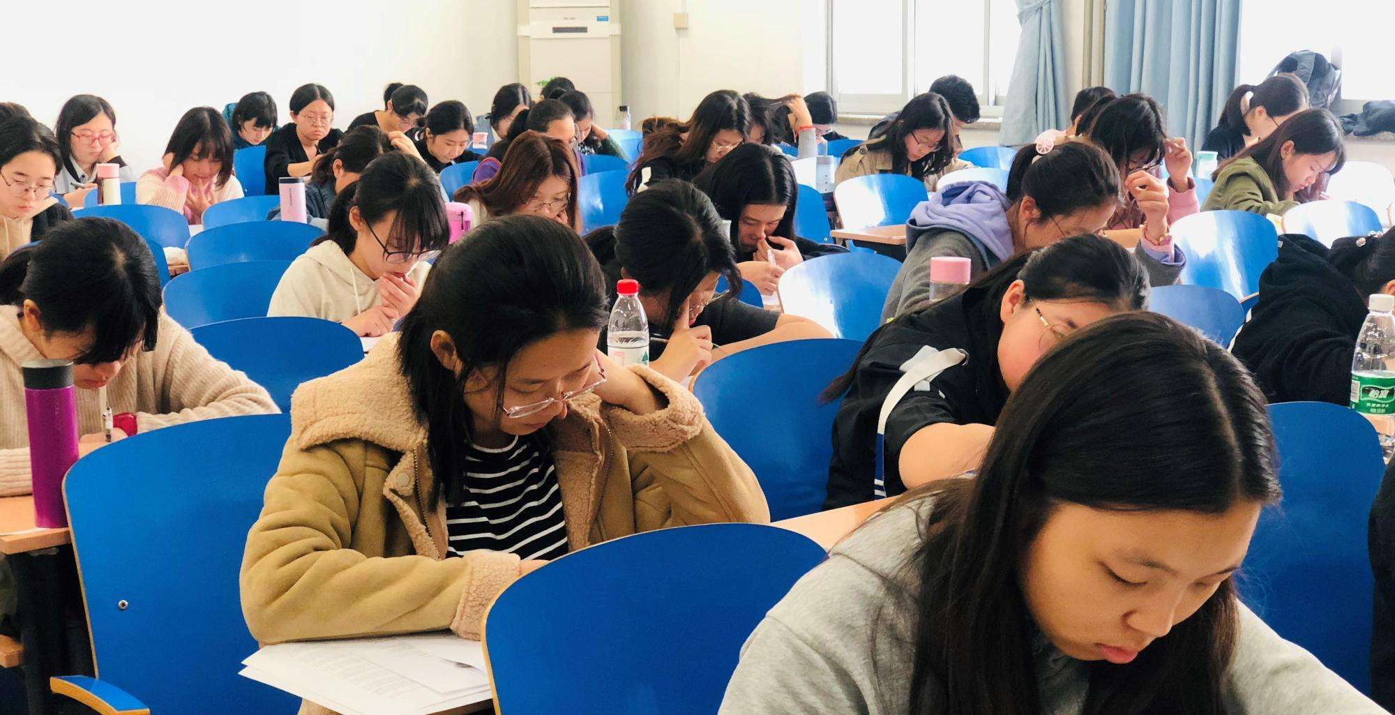 大学四年，哪一年考四六级更容易“过线”？过来人告诉你答案