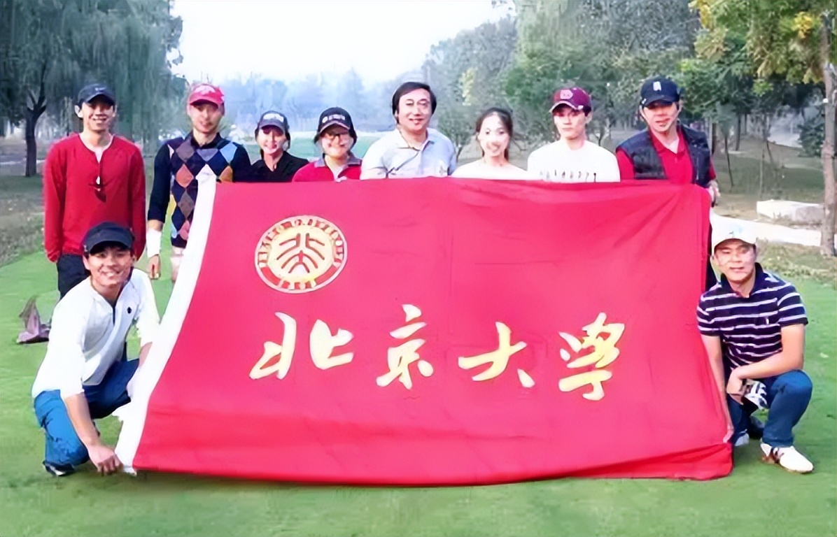 QS世界大学更新排名，北大清华世界排名创新高，复旦大学稍有退步