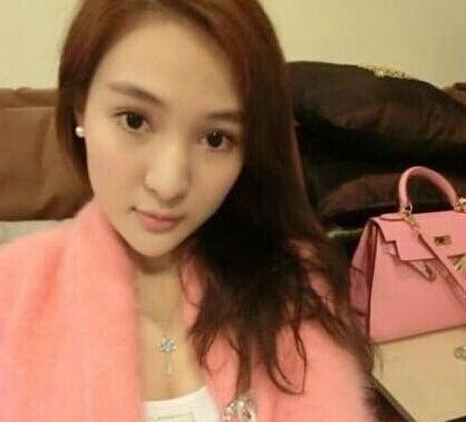 郭美美悲剧人生始作俑者，是她亲妈郭登峰