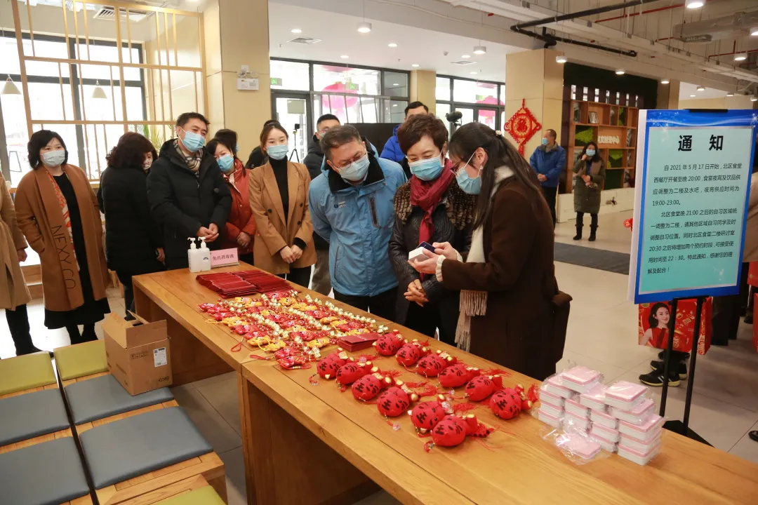祥和乐活度新春,留校过节也温暖!