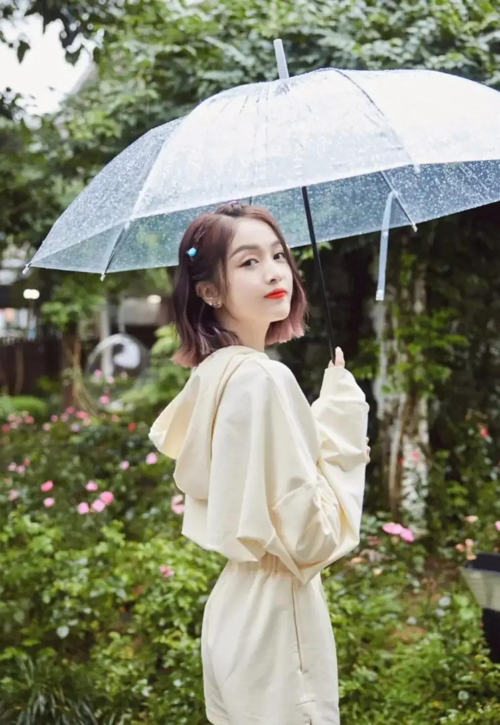 吴宣仪短发更多了少女的俏皮和可爱