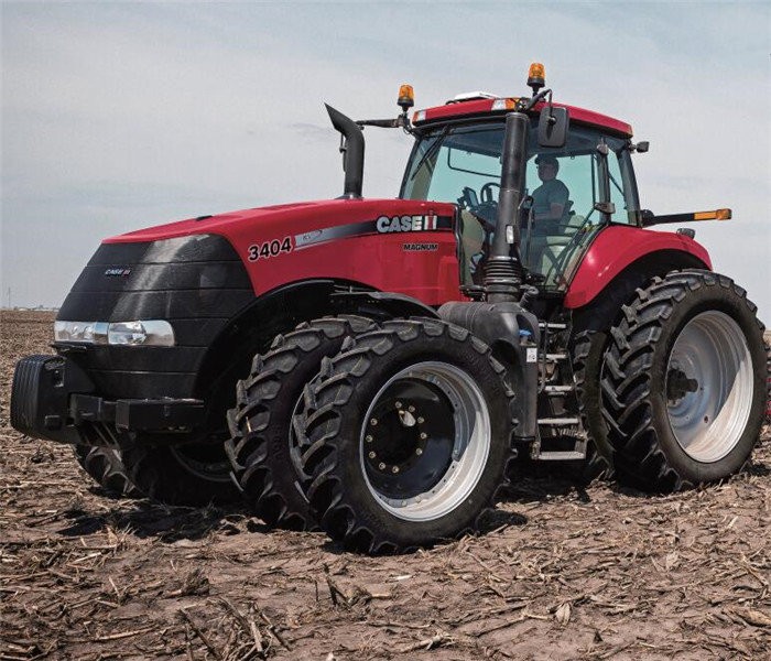 6万元;纽荷兰t1804b拖拉57.2万元,t1404b拖拉机1台35.6万元.