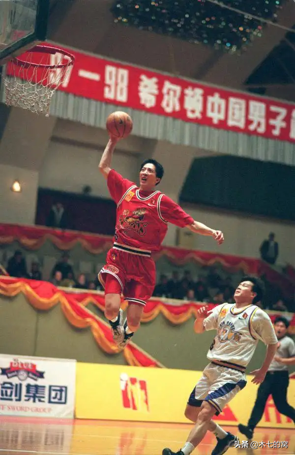 胡卫东为什么没有加盟nba(CBA江苏主帅往事：胡卫东兼职教练球员，豪门落难史)