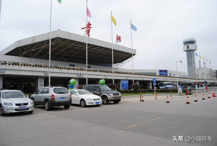 贵阳龙洞堡机场停车场收费标准2022,贵阳机场附近便宜停车场攻略