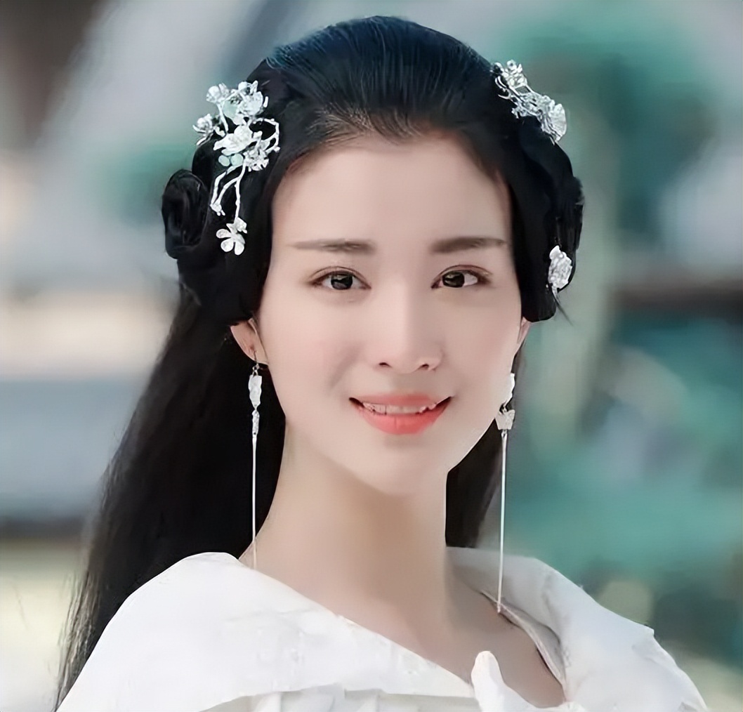 有人资源顶天，有人演技炸裂，95后小花竞争激烈，谁能突出重围？