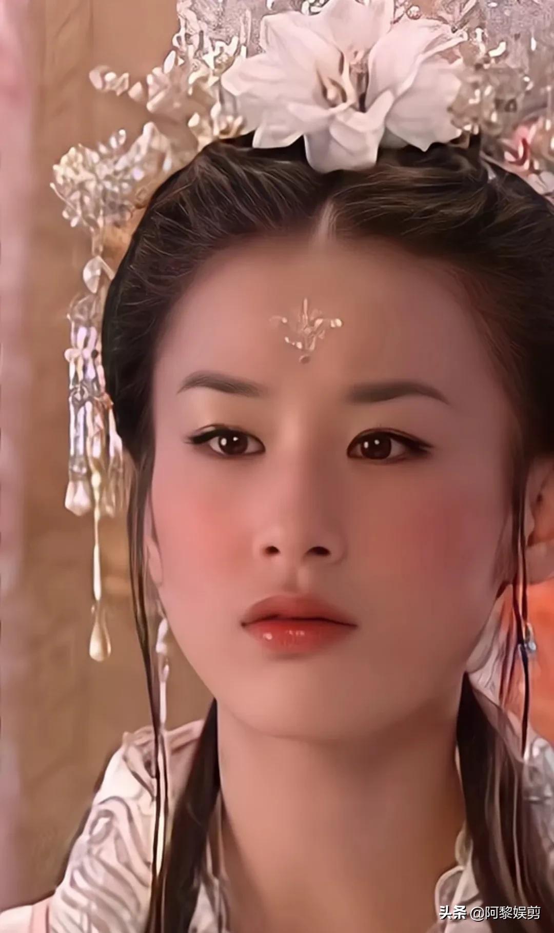 黄圣依年轻时真漂亮