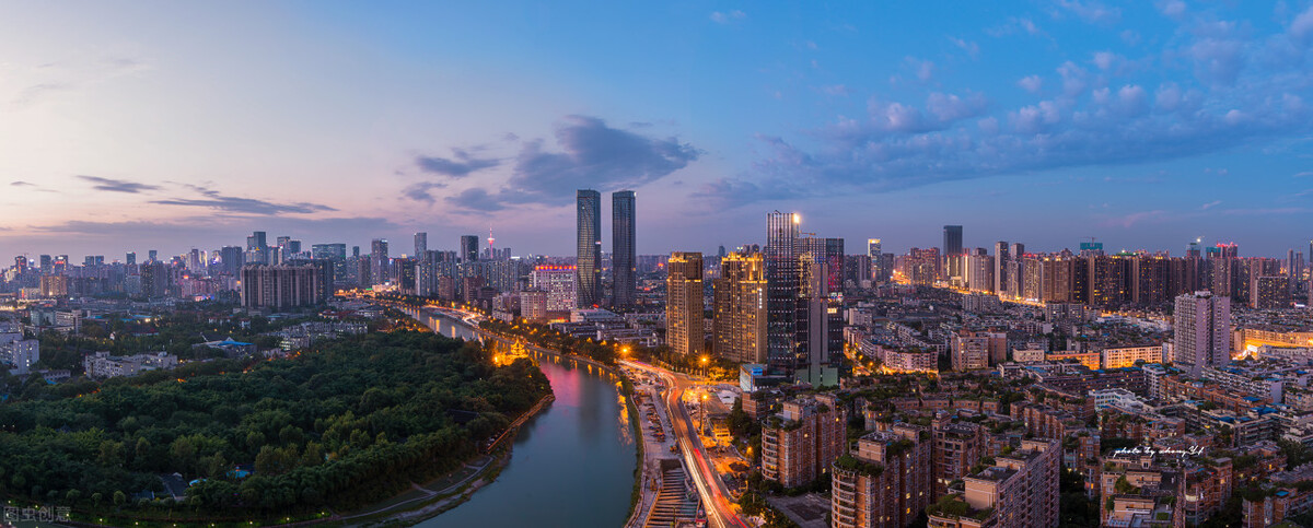 成都汽车销售进入顺销时代