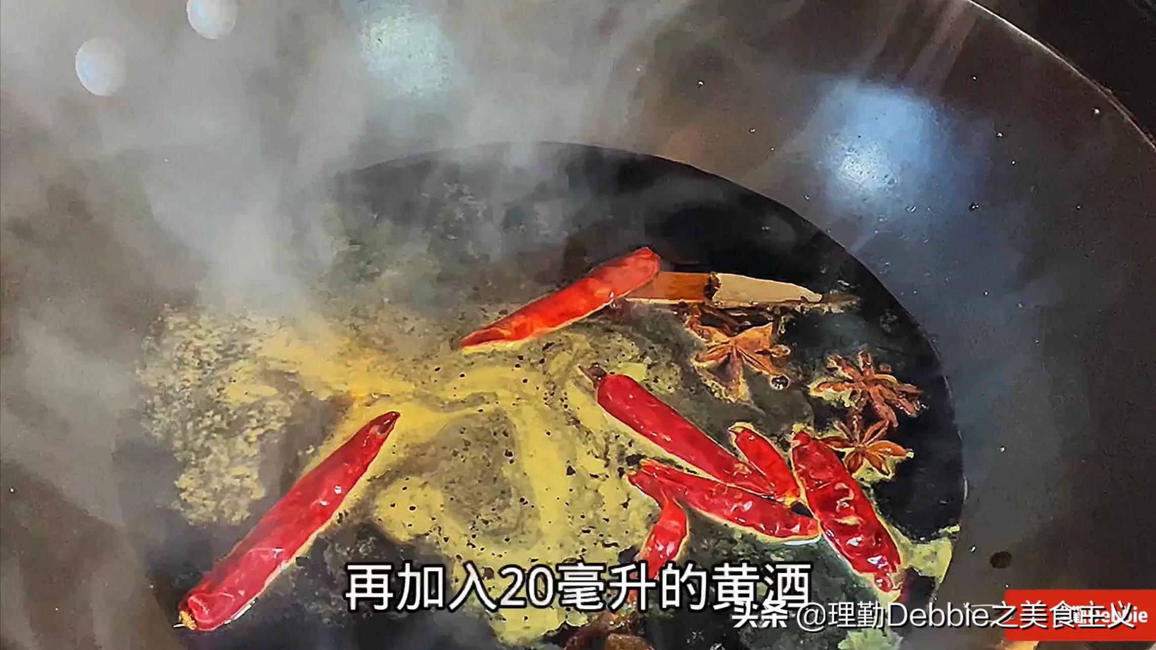 猪肉直接放酱油中泡2天，味道比腊肉香比卤肉入味，真是香惨了