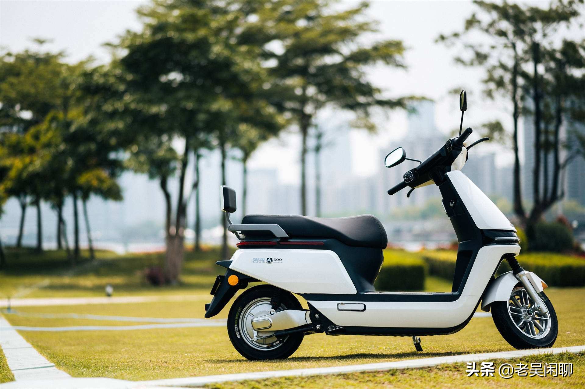 購(gòu)買電動(dòng)車的時(shí)候，你是選擇鋰電還是鉛酸呢？到底哪個(gè)好？