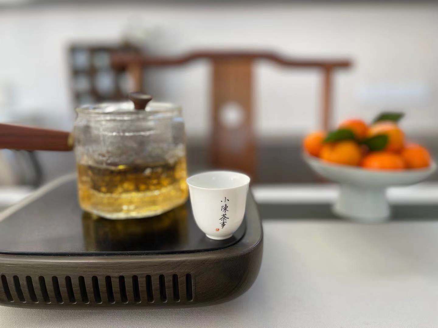 冬季煮茶热，铁壶、陶壶、玻璃壶、喷淋壶，究竟该怎么选？