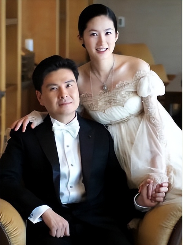 "大长今"李英爱:38岁嫁大丈夫,40岁生龙凤胎,事业家庭双丰收