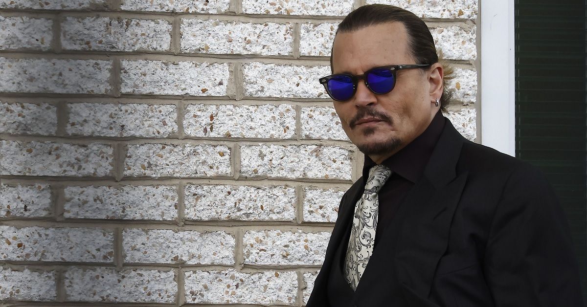 德普前妻花4000万请的顶级律师偷偷哭了，不认同也要硬着头皮辩护