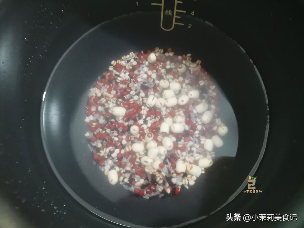女人们：皮肤干燥，别只会敷面膜，常吃8种食物，水润嫩白美美哒