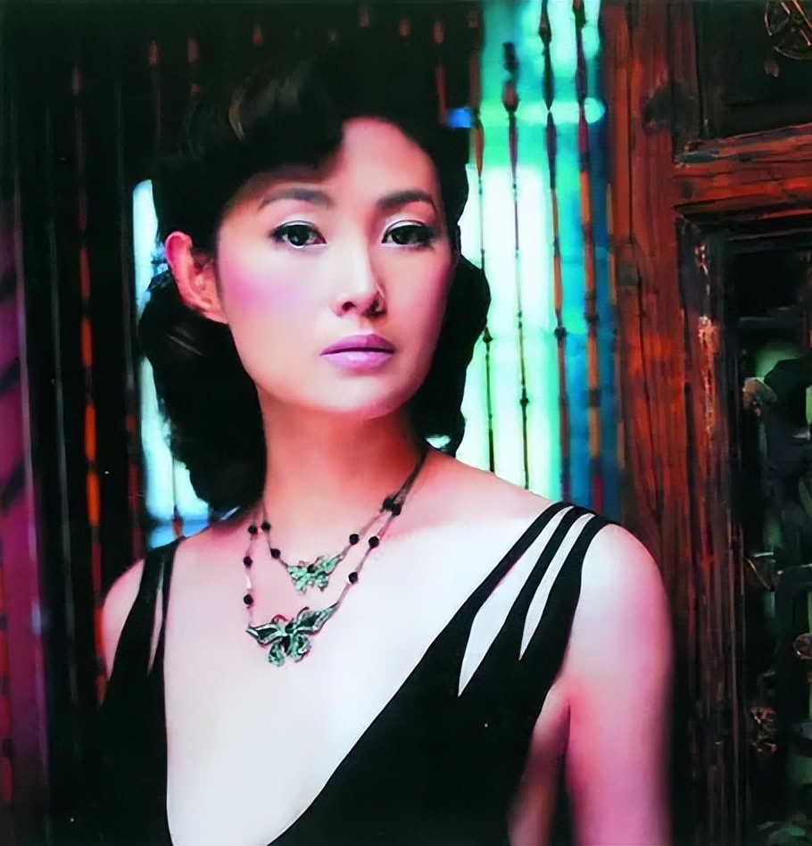 长着一张红颜祸水的脸，感情经历却洁白如纸，这12位女星太稀缺