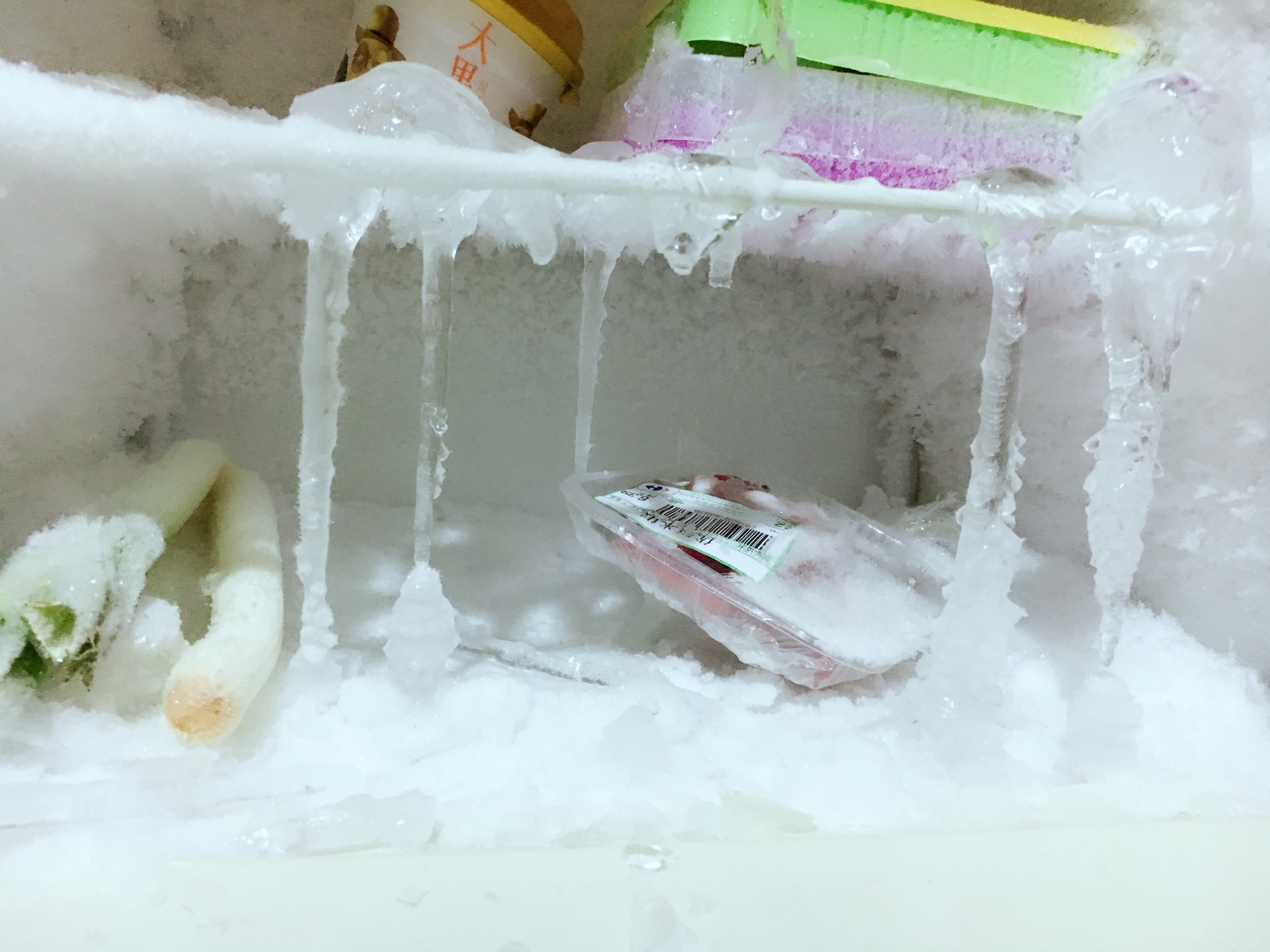 冰箱温控器坏了有什么症状?结冰严重是温控器坏了吗?