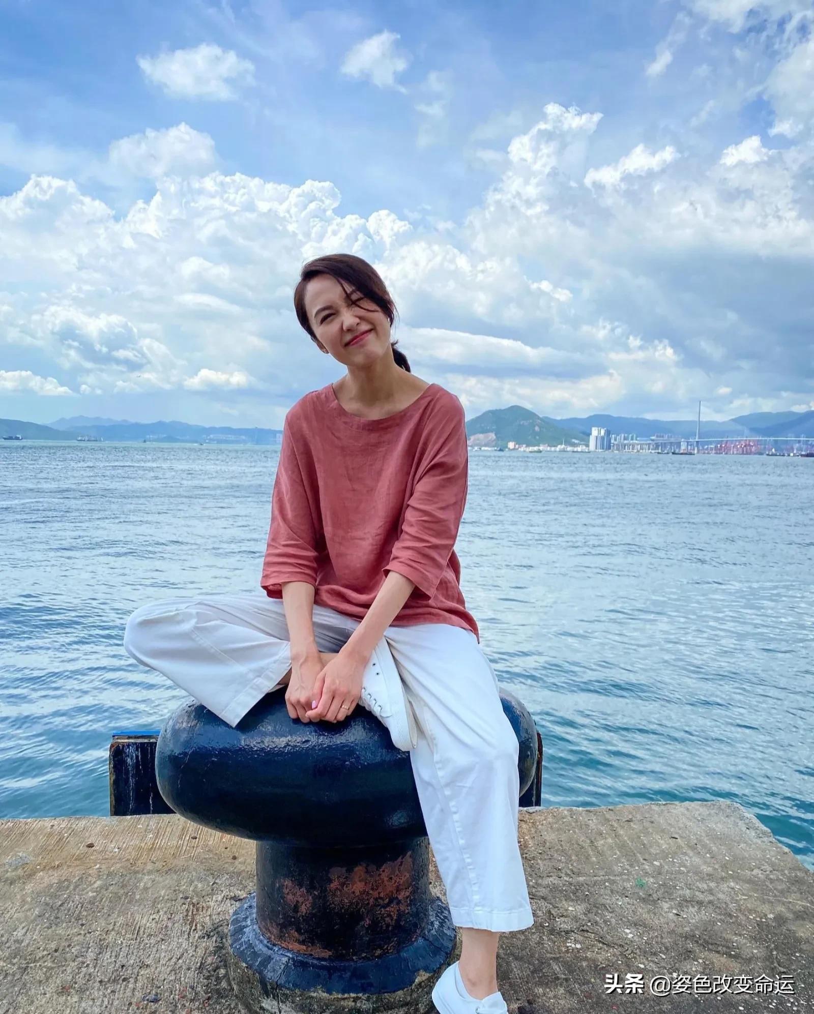 不管反黑还是反黑路人甲，汤怡都是最美的一个，可惜没人认识