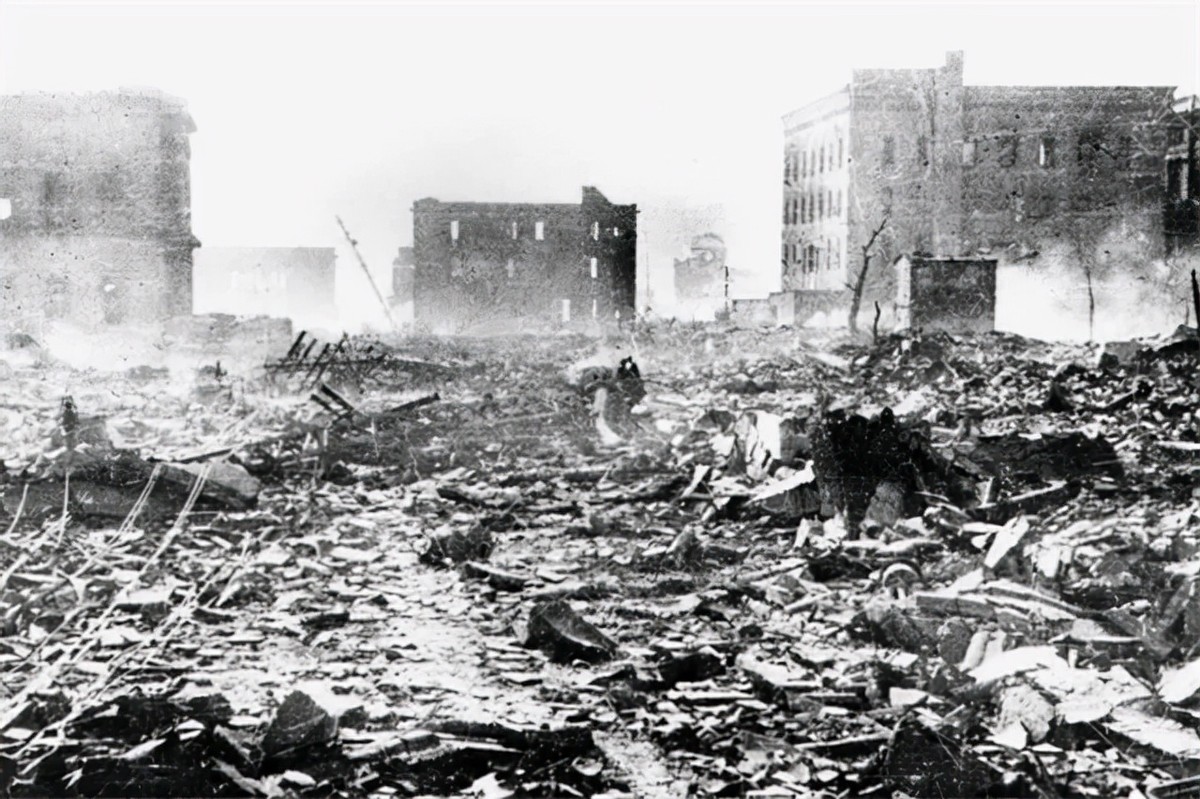 日本烟花女子74岁仍站街，街头60年一直拉客，却备受日本人尊重