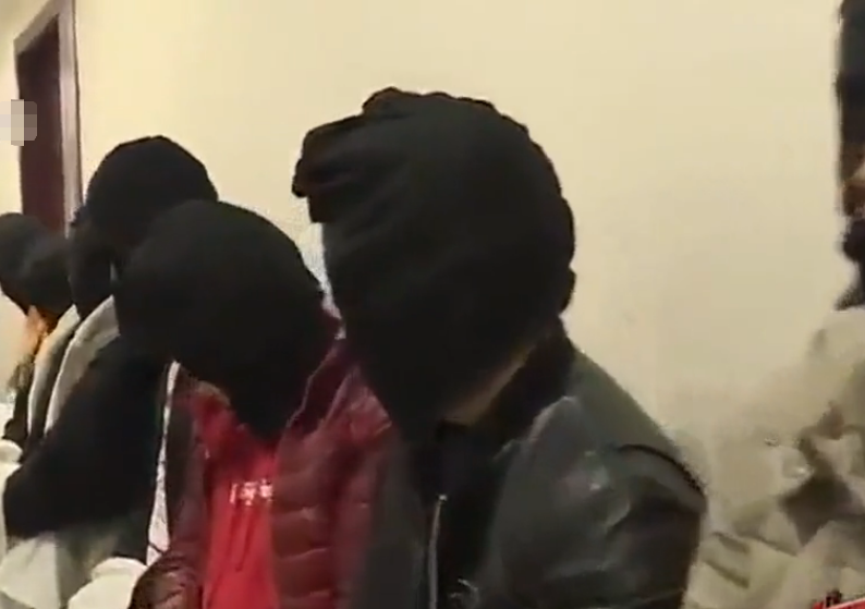 17年上海茶馆大门紧闭，售茶广告却不停发送，警方调查发现不简单