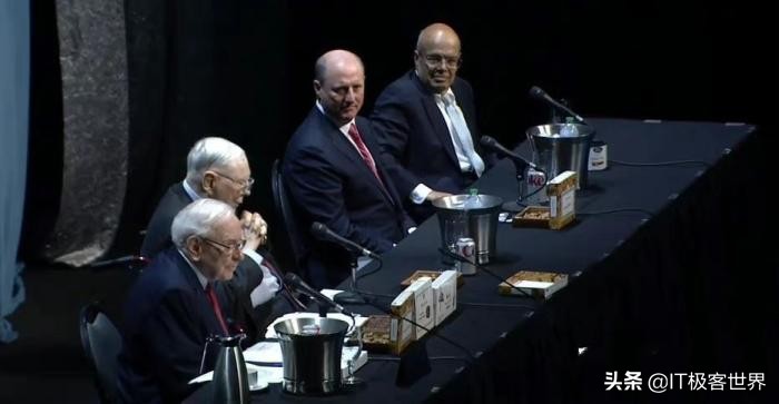 比特币价值遇质疑，巴菲特：所有比特币 25 美元打包卖我都不买