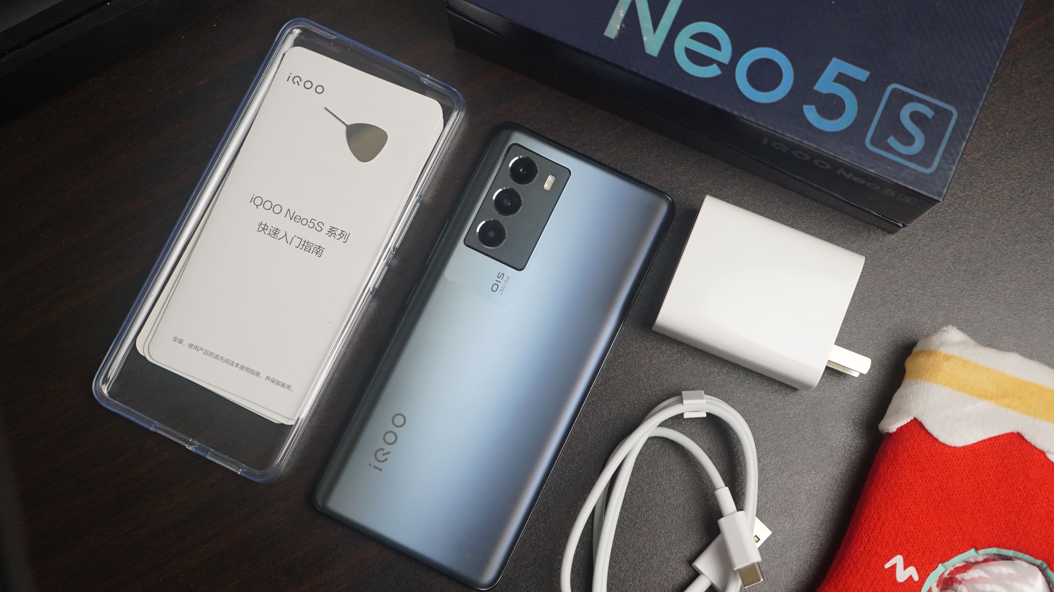 手机选择陷入难题，不妨先来体验一下iQOO Neo5S