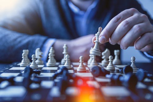 想要人生开挂？最重要的不是自律、财富和学历，而是善于刷新自己