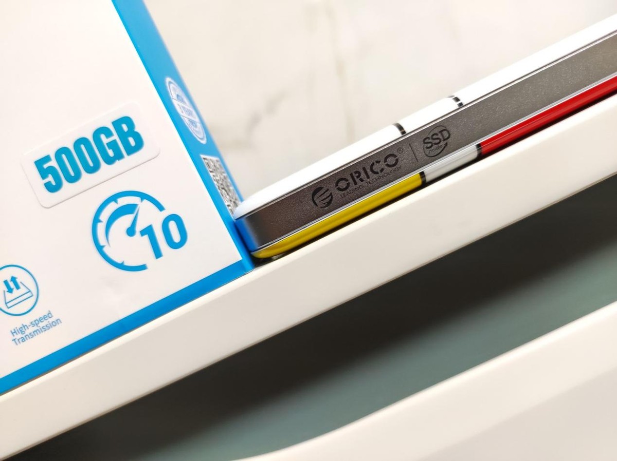 “快”永无止境、“颜”汹涌澎湃：蒙太奇MTQ-10G移动固态硬盘