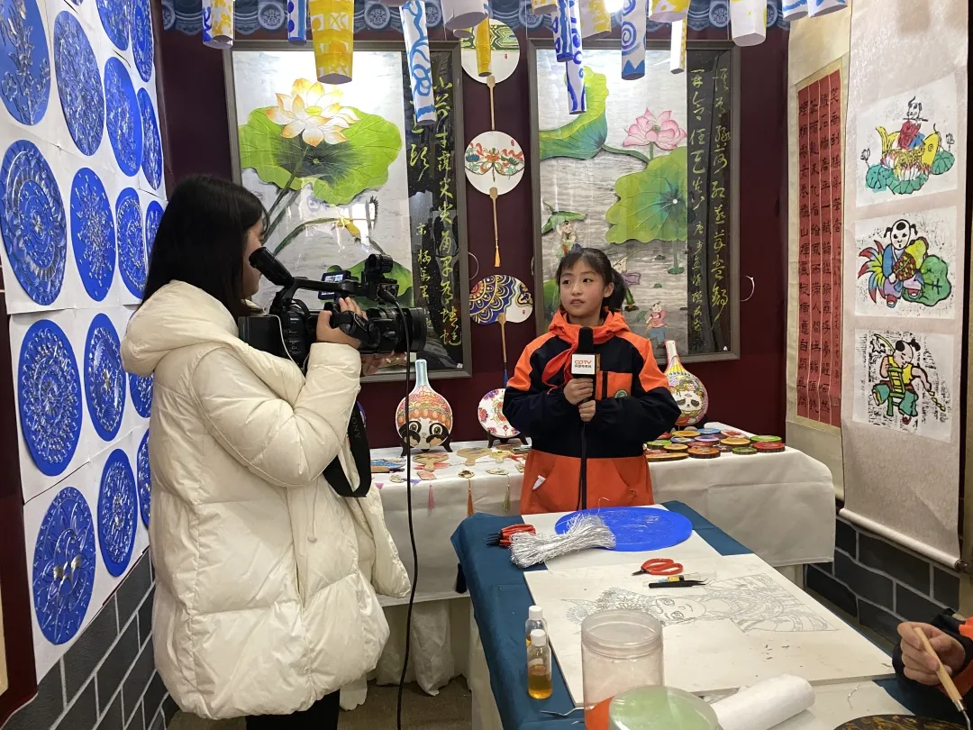 编织校园风采,弘扬天府文化——万安小学参加少年宫成果展示