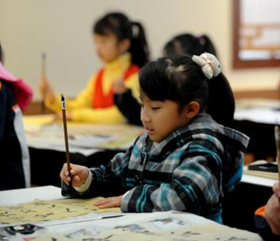清华大学老师，晒出给儿子的《寒假作息时间表》，字迹工整如印刷
