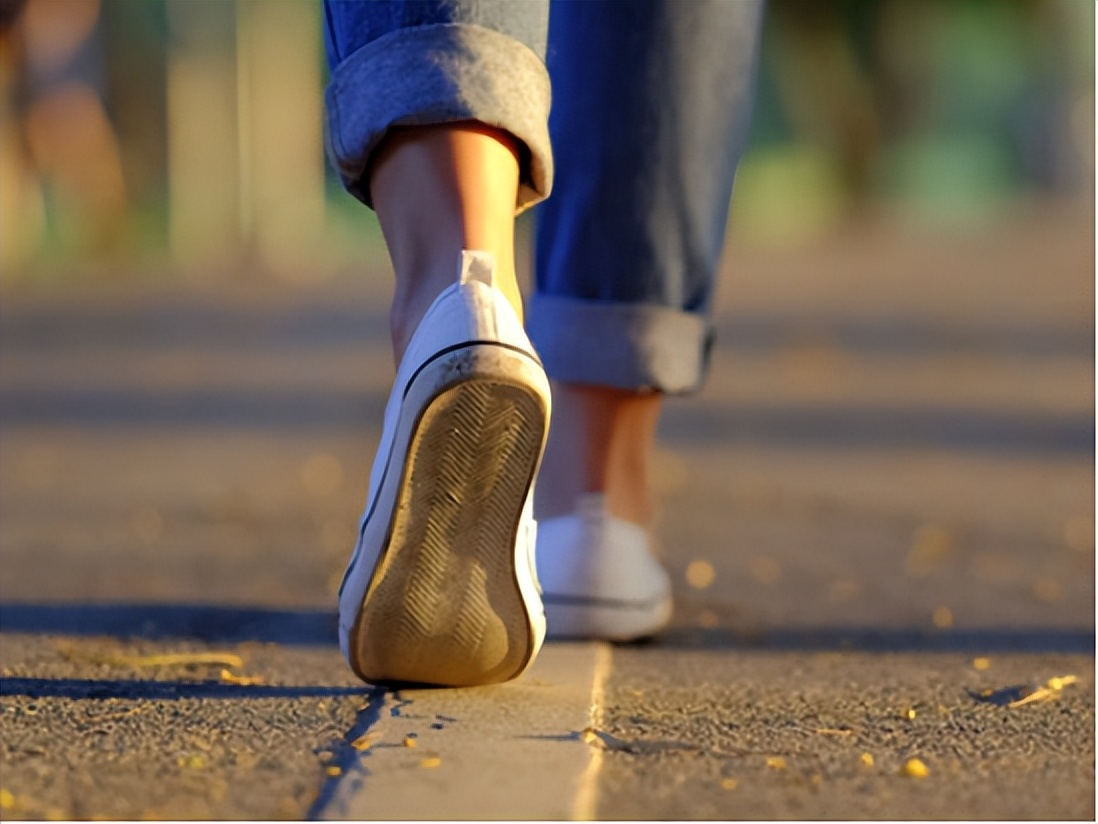 散步是最好的运动方式经常散步的人身体发生了什么变化