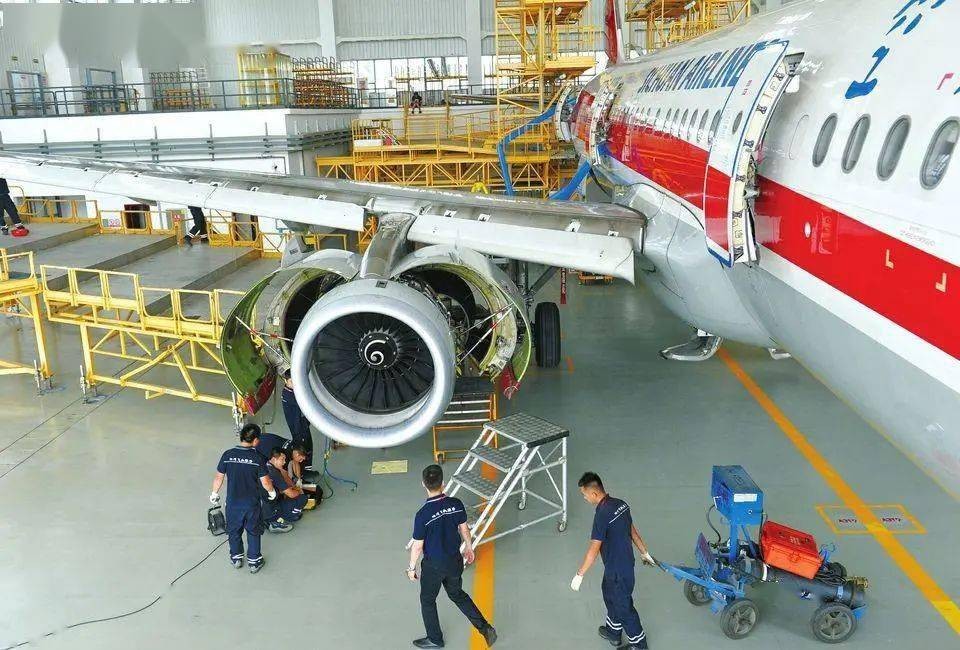 波音737一架5亿元，在它的使用寿命内能回本吗？不只机票能赚钱