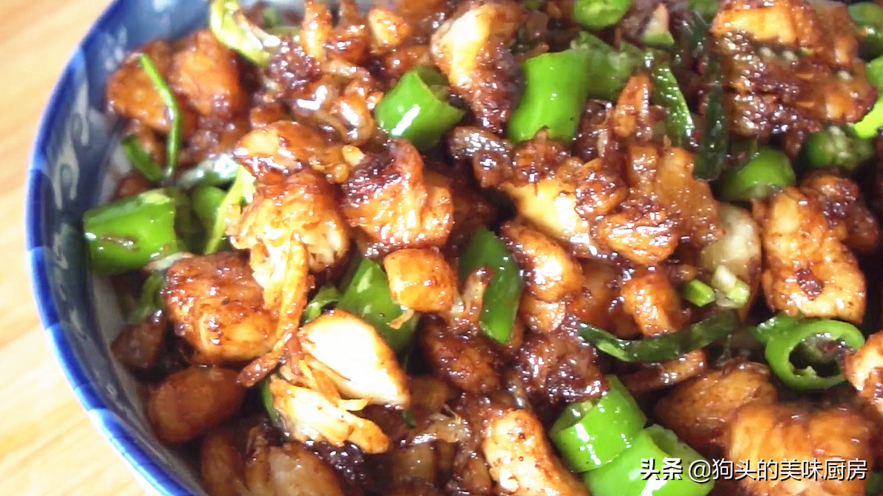 鸡胸肉最香的做法，外焦里嫩，好吃不长胖，在家做出烧烤的味道