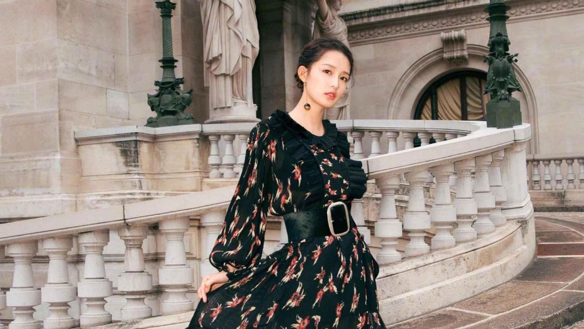 一脸“苦瓜相”却还能演大女主，这8位女星越看越丧，导演咋想的