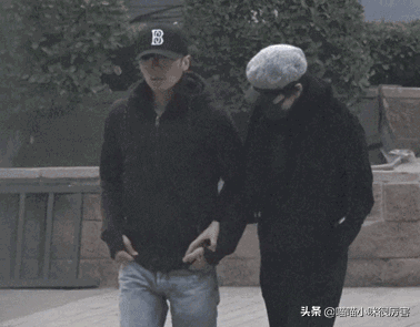 娛樂圈第一狗仔卓偉，和他那些年拍過的明星，他為什么這么厲害
