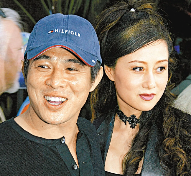 李力持晒李连杰87岁岳父近照，称其留在中山养老，未随利智移民