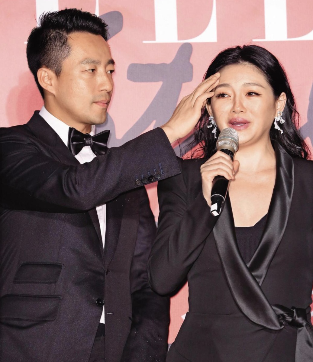 台媒曝大S官宣当晚细节，与S妈互撂狠话吵翻天，朋友在旁不敢发声