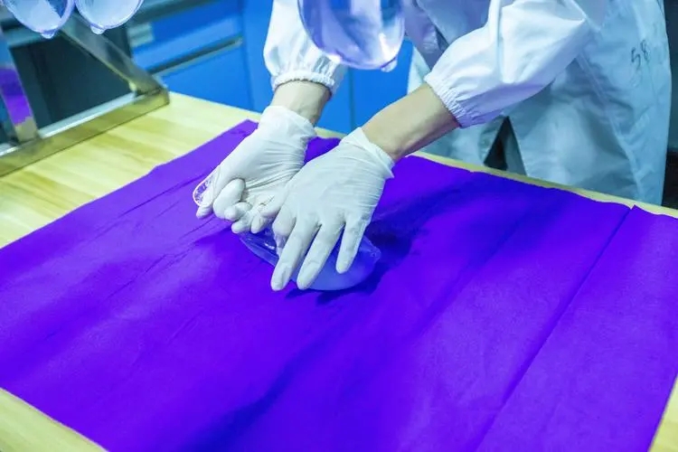 同样是“套套”，几块钱的和几百块的有何差别？难道贵的更舒适？