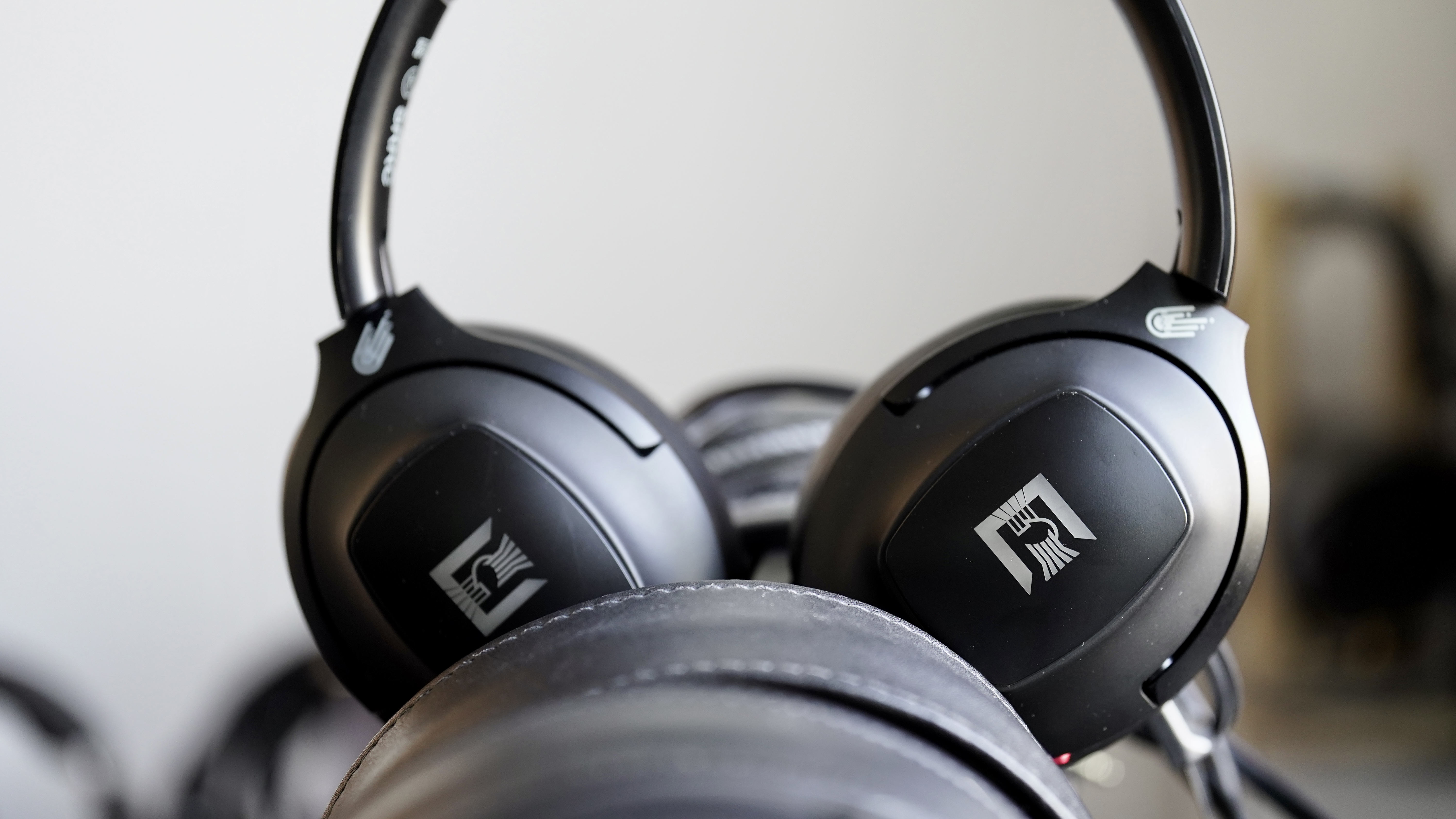 真正德国顶级HiFi耳机大厂发布无线耳机与游戏耳机！老烧深度评测