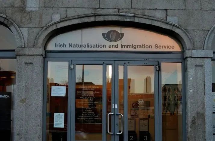 爱尔兰司法部取消对16岁以下儿童的再入境签证要求