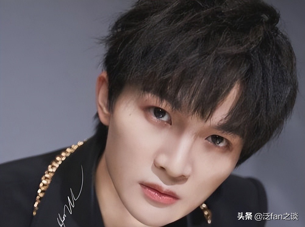 同为《好声音》冠军，邢晗铭和单依纯差距太大，是李荣浩高估了吗