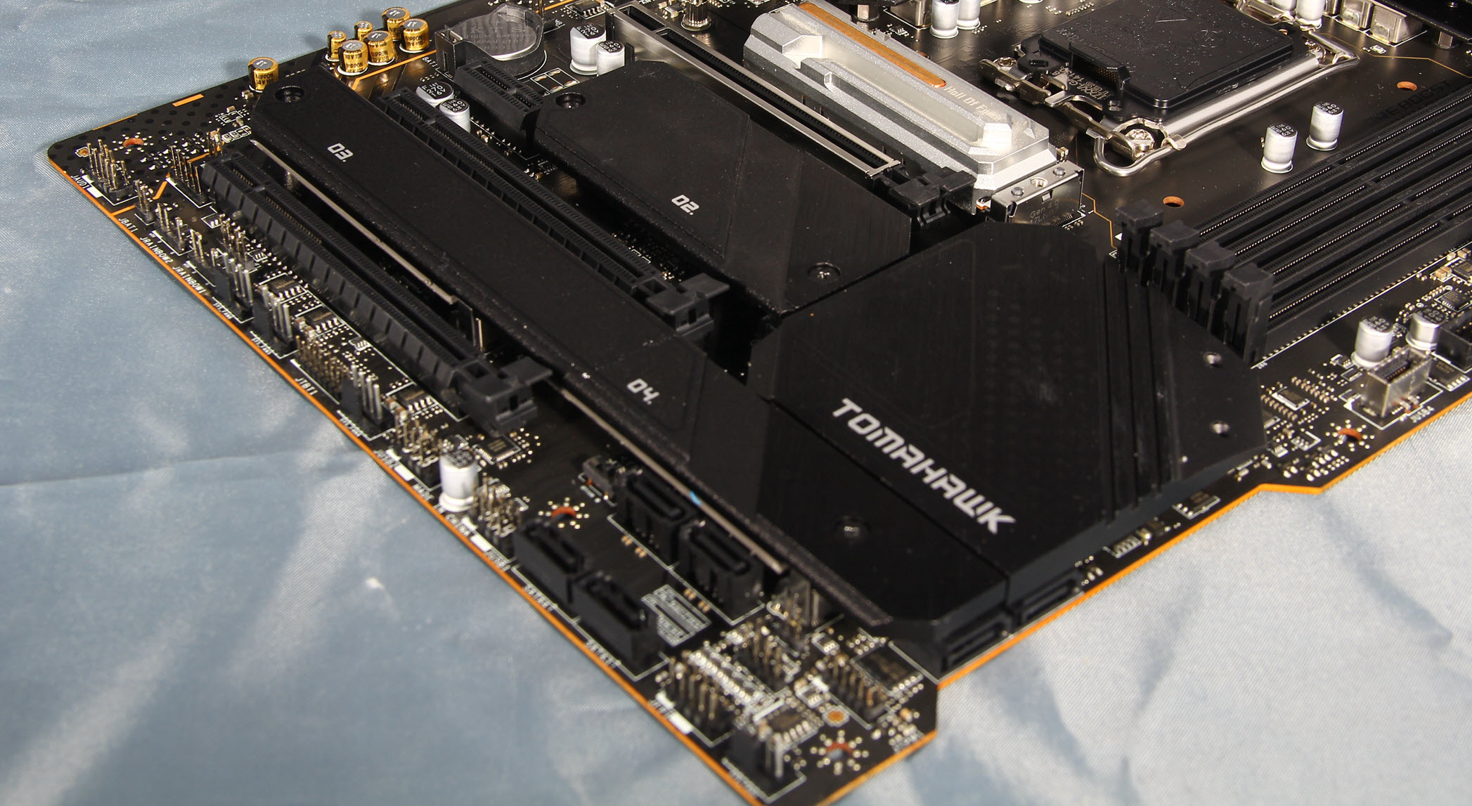 全面进化的精确制导，微星MAG Z690 TOMAHAWK WIFI D4战斧导弹评测